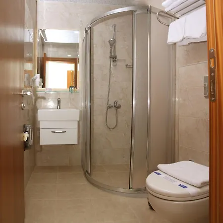 Garden Otel 3*