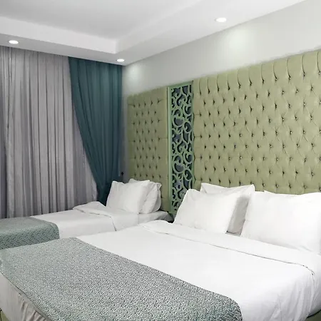 Otel Garden 3*
